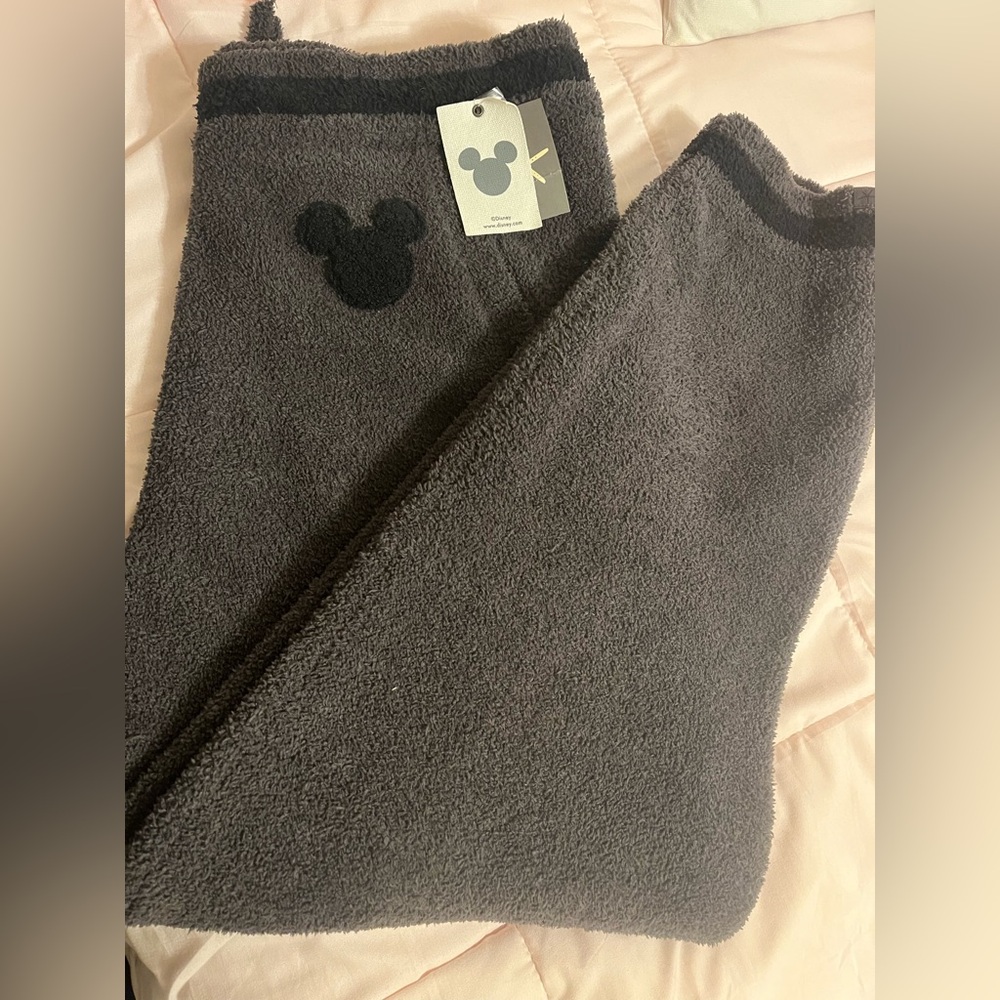 Barefoot Dreams limited edition Mickey Mouse Pants-New w Tags